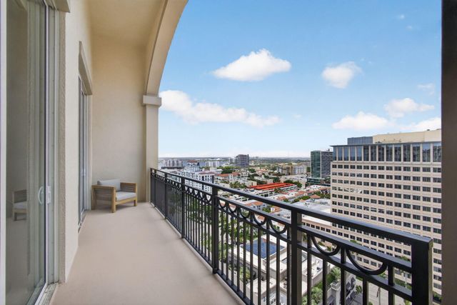 550 Okeechobee Boulevard Uph-04, West Palm Beach, FL 33401