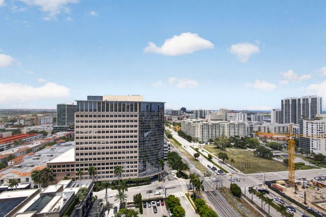 550 Okeechobee Boulevard Uph-04, West Palm Beach, FL 33401