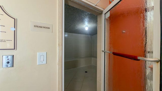 550 Okeechobee Boulevard Uph-04, West Palm Beach, FL 33401