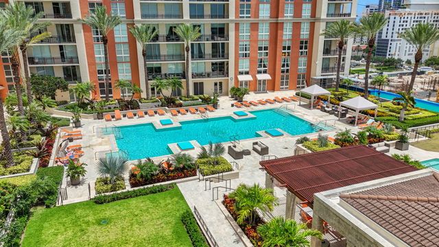 550 Okeechobee Boulevard Uph-04, West Palm Beach, FL 33401