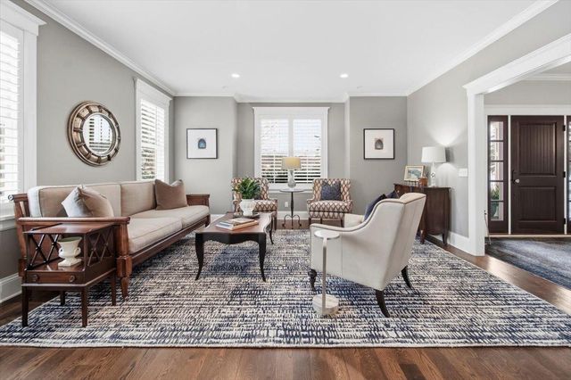 5204 Glengarry Parkway, Edina, MN 55436