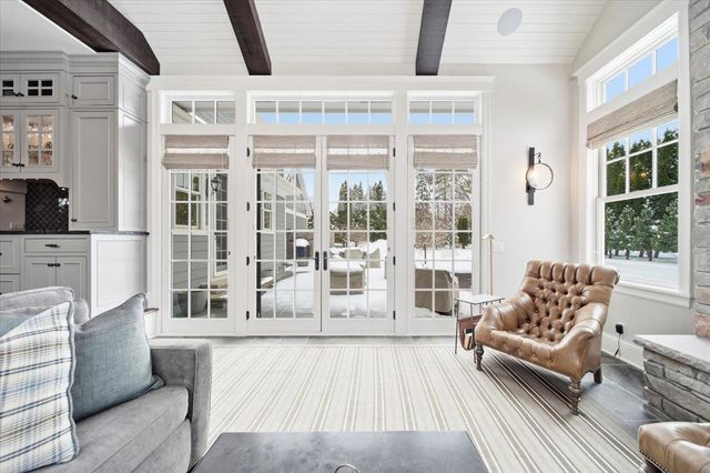 5204 Glengarry Parkway, Edina, MN 55436