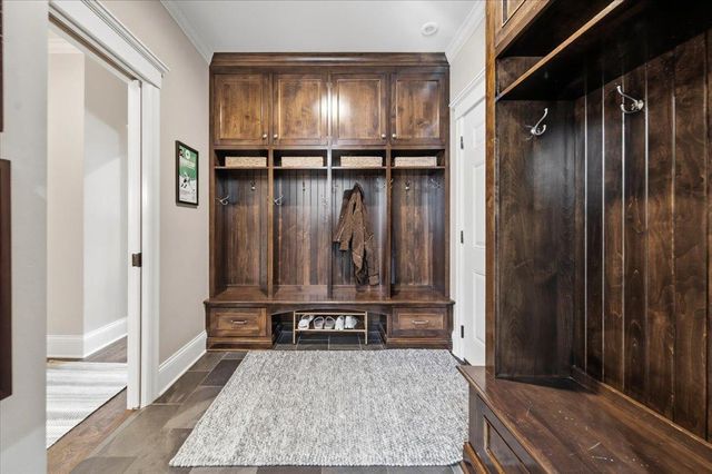 5204 Glengarry Parkway, Edina, MN 55436