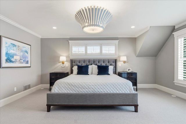 5204 Glengarry Parkway, Edina, MN 55436