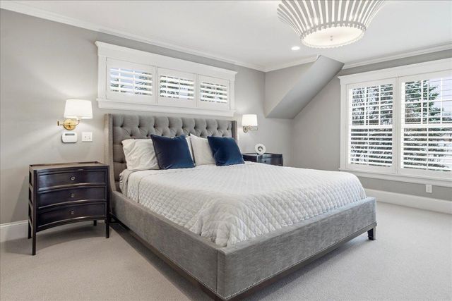 5204 Glengarry Parkway, Edina, MN 55436