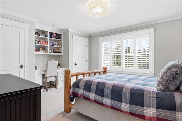 5204 Glengarry Parkway, Edina, MN 55436