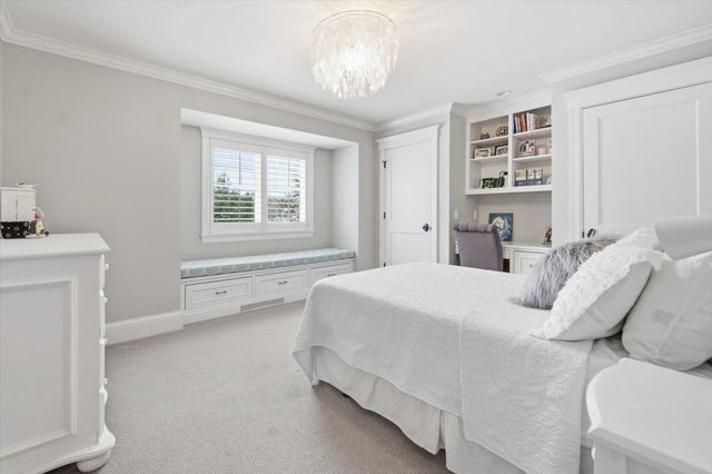 5204 Glengarry Parkway, Edina, MN 55436