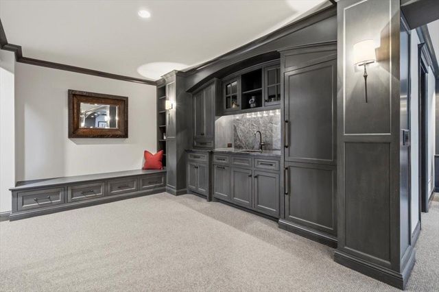 5204 Glengarry Parkway, Edina, MN 55436