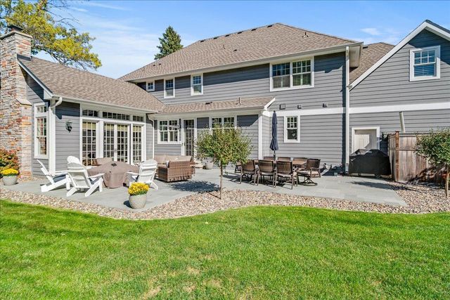 5204 Glengarry Parkway, Edina, MN 55436