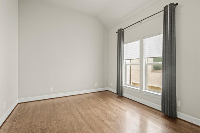 10902 Grove Tree Lane, Houston, TX 77043