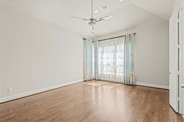10902 Grove Tree Lane, Houston, TX 77043