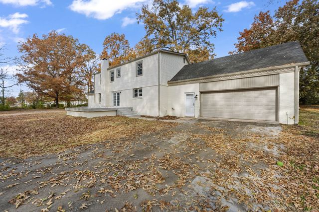 104 W Longview Dr, Portland, TN 37148