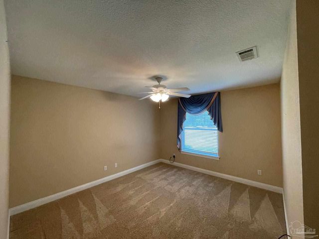 5955 Hermitage Dr, Pensacola, FL 32504