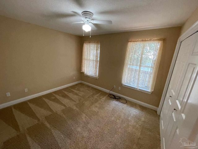 5955 Hermitage Dr, Pensacola, FL 32504