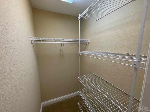 5955 Hermitage Dr, Pensacola, FL 32504