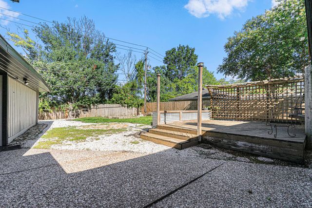 1602 Loch Lake Drive, El Lago, TX 77586