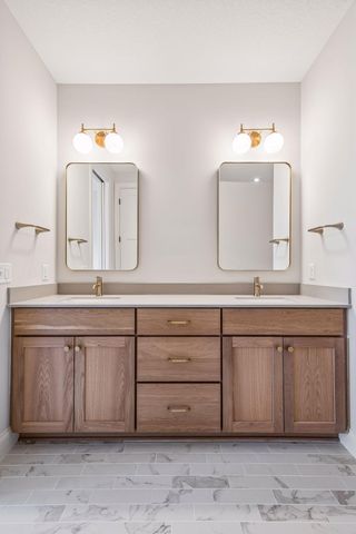 16737 47th Place N, Plymouth, MN 55446