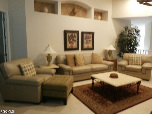 8986 Greenwich Hills WAY 201, Fort Myers, FL 33908