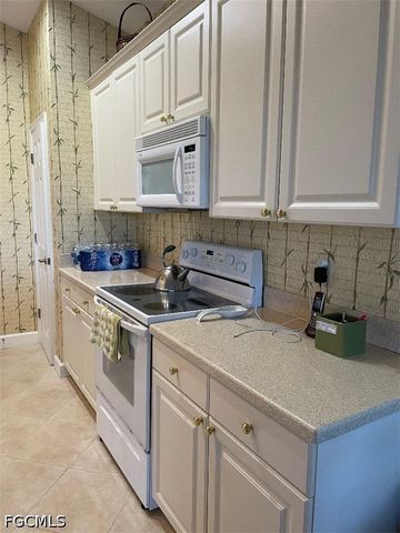8986 Greenwich Hills WAY 201, Fort Myers, FL 33908