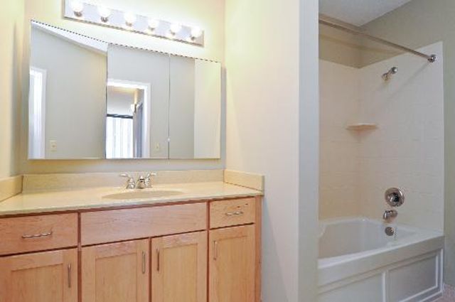 222 N Columbus Drive 2402, Chicago, IL 60601