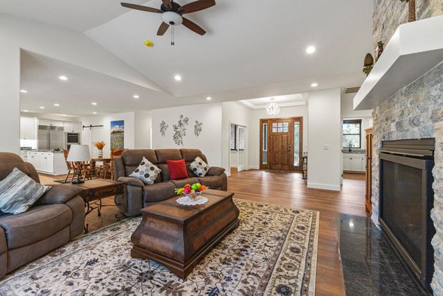 11635 Merganser Road, Klamath Falls, OR 97601