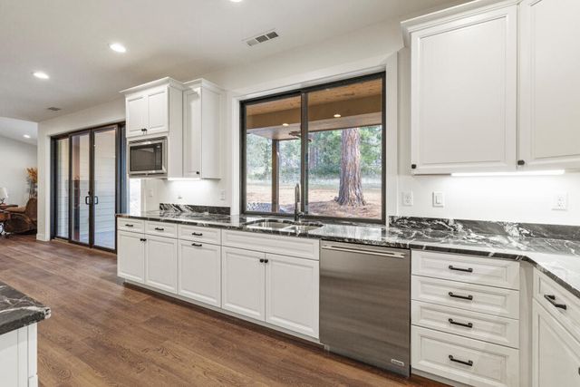 11635 Merganser Road, Klamath Falls, OR 97601