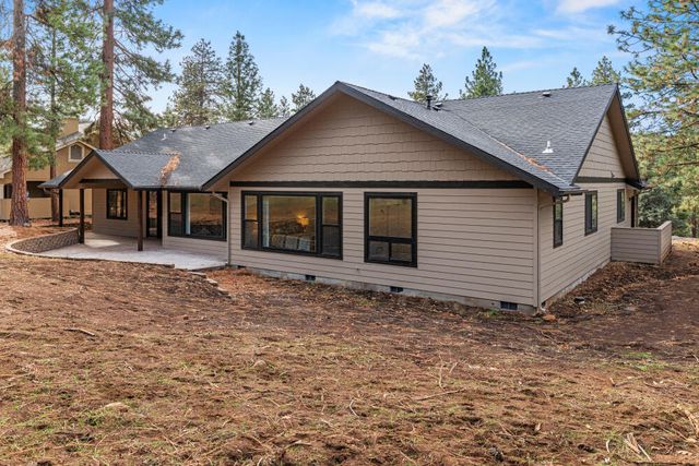 11635 Merganser Road, Klamath Falls, OR 97601