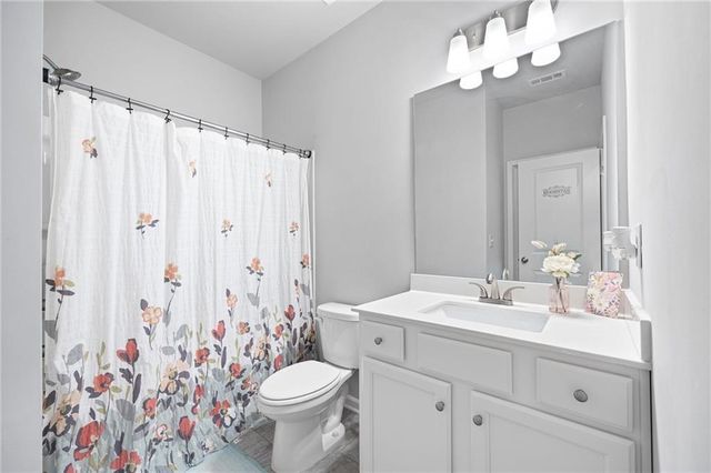 7043 Lancaster Crossing, Flowery Branch, GA 30542