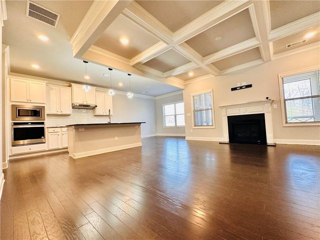 7043 Lancaster Crossing, Flowery Branch, GA 30542