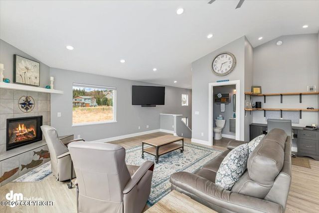 885 Soundview Avenue, Homer, AK 99603