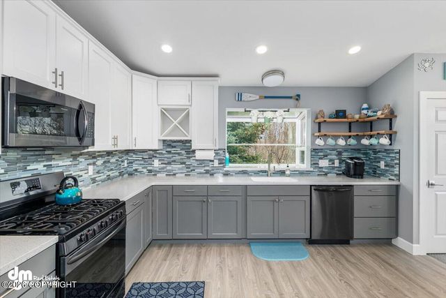 885 Soundview Avenue, Homer, AK 99603