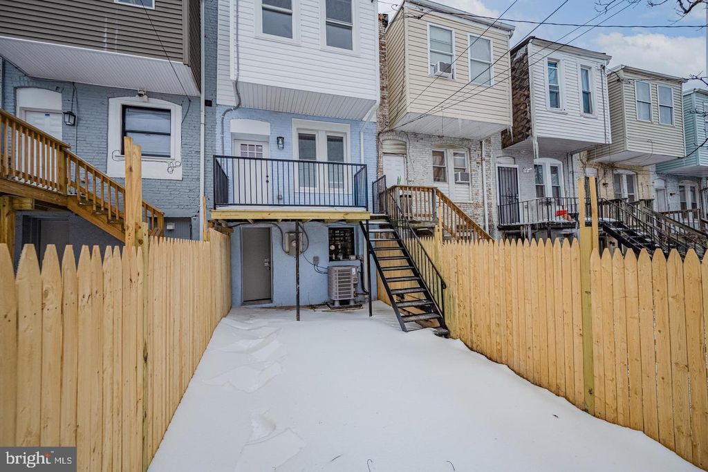 Image 20 of property listing at 2326 SIDNEY AVE, Baltimore, MD 21230