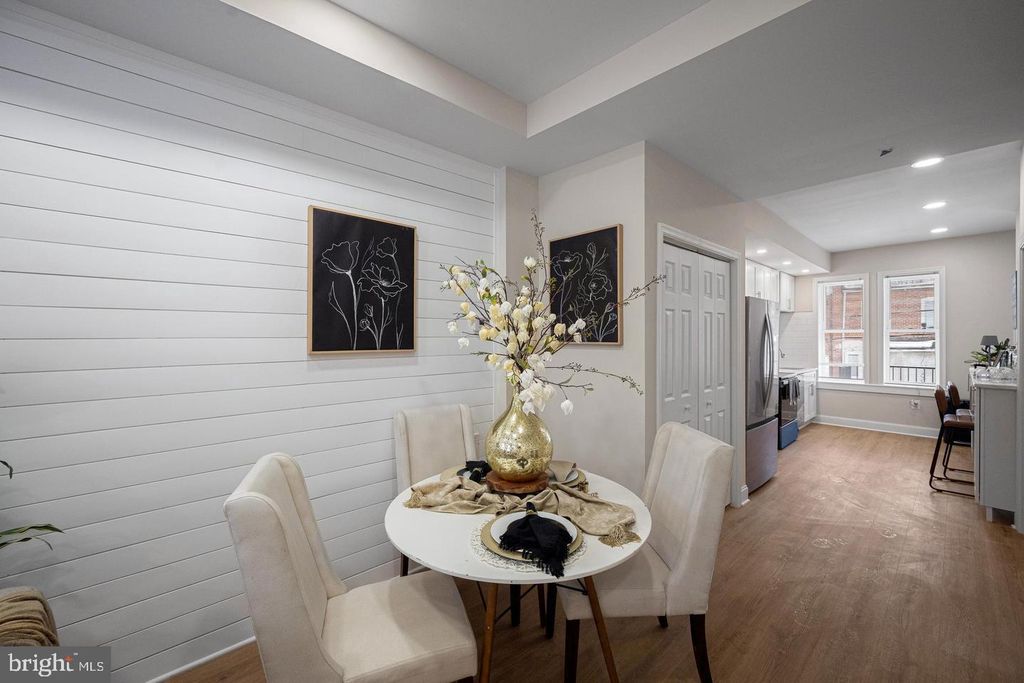 Image 6 of property listing at 2326 SIDNEY AVE, Baltimore, MD 21230