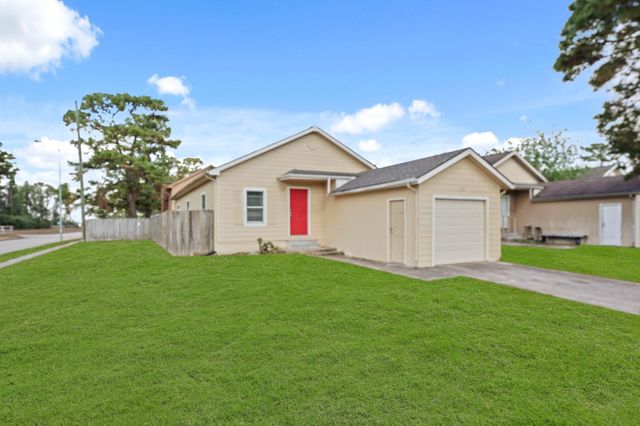 11703 Greenglen Drive, Houston, TX 77044