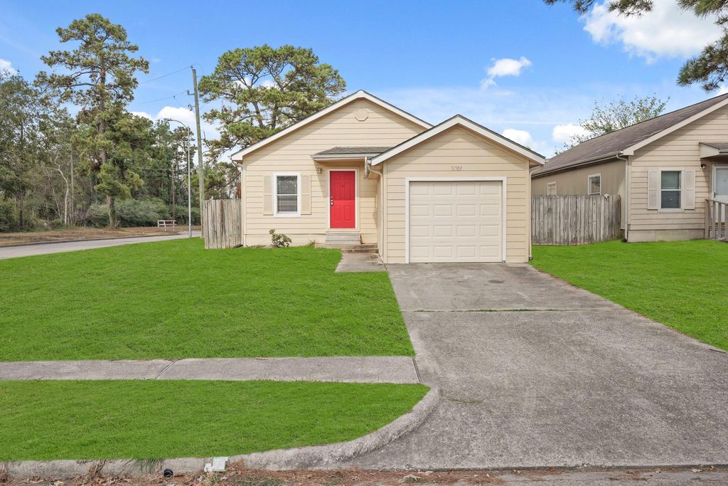 11703 Greenglen Drive, Houston, TX 77044