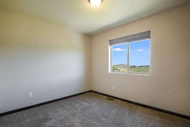5240 COAL BANK DR, Rapid City, SD 57701
