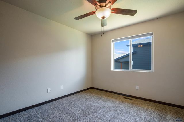 5240 COAL BANK DR, Rapid City, SD 57701