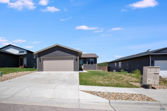 5240 COAL BANK DR, Rapid City, SD 57701