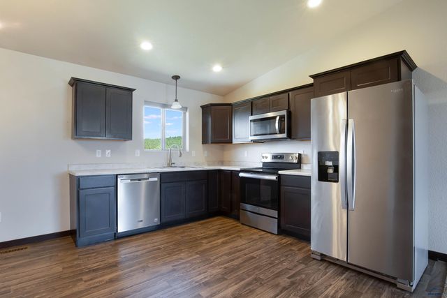 5240 COAL BANK DR, Rapid City, SD 57701