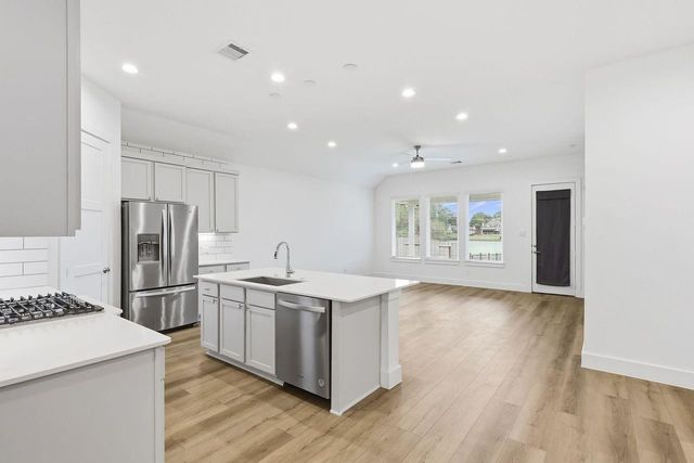 622 Paisley Harbor Court, Conroe, TX 77304