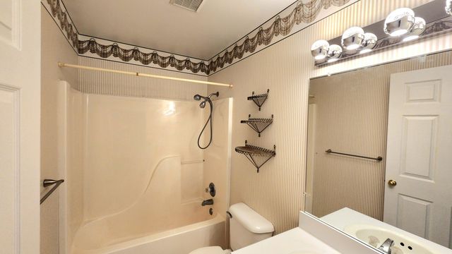 2987 Leslie Park Circle, Ann Arbor, MI 48105