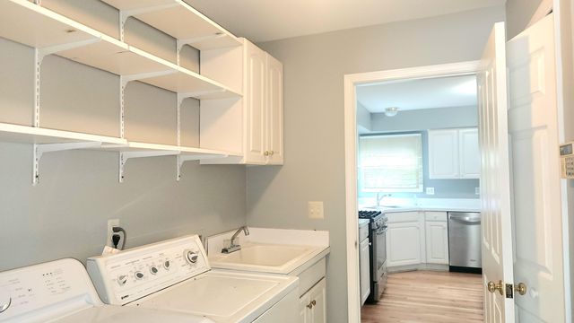 2987 Leslie Park Circle, Ann Arbor, MI 48105