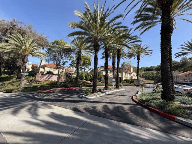 400 Sea Cliff 402, Oceanside, CA 92056