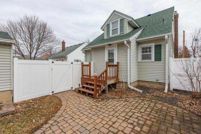 1015 7th Avenue SE, Rochester, MN 55904