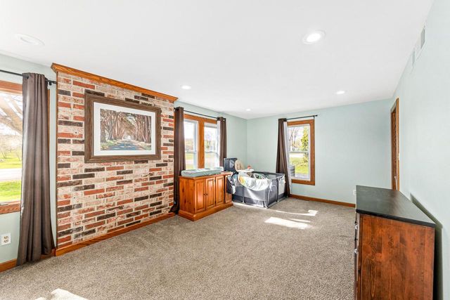 N9619 County Road ES, Mukwonago, WI 53149