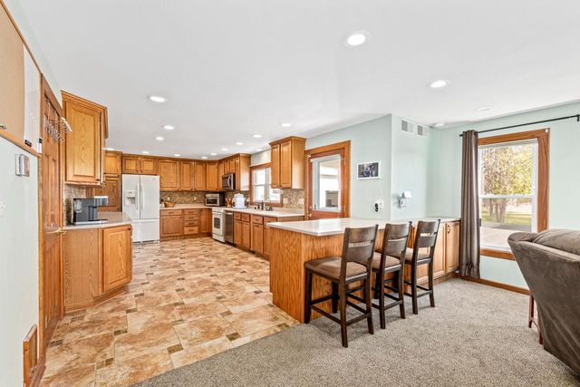 N9619 County Road ES, Mukwonago, WI 53149