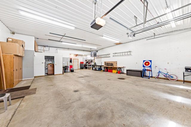 N9619 County Road ES, Mukwonago, WI 53149