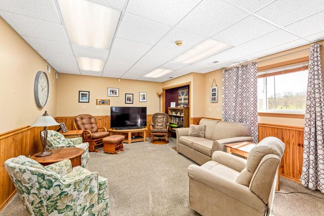 N9619 County Road ES, Mukwonago, WI 53149