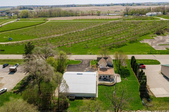 N9619 County Road ES, Mukwonago, WI 53149