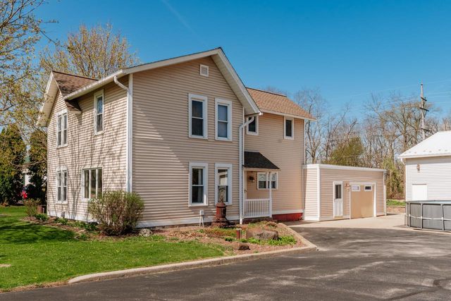 N9619 County Road ES, Mukwonago, WI 53149